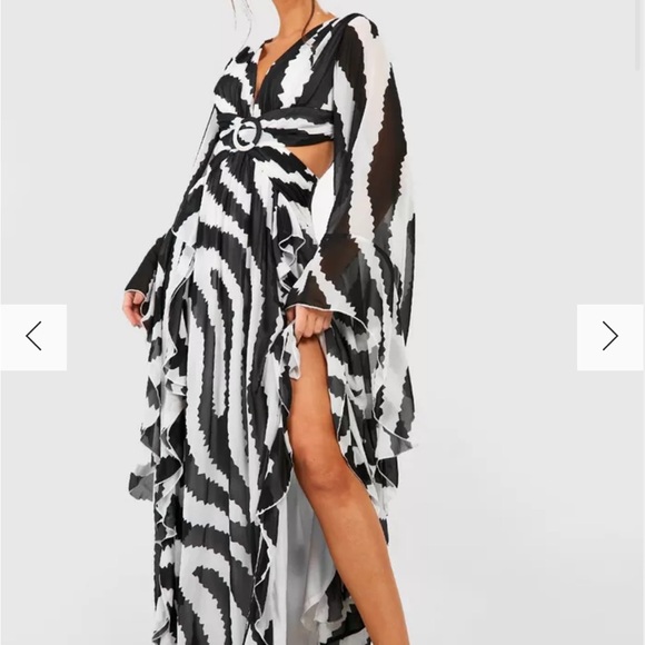 Boohoo | Dresses | Boohoo Animal Chiffon Print Cut Out Maxi Dress | Poshmark